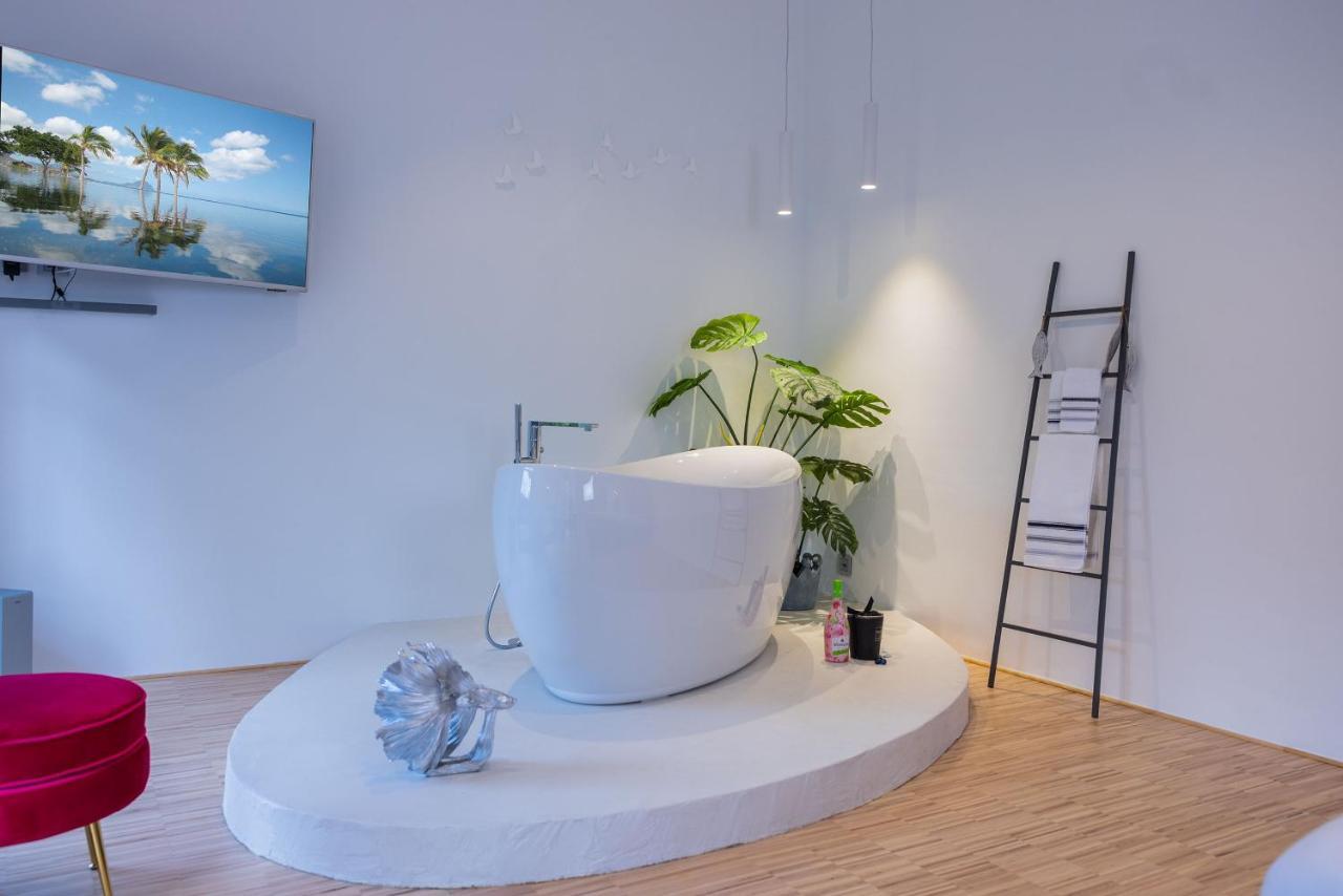 Luxus Wellness Loft - 245Qm - Designwohnen Im Zentrum Gütersloh Extérieur photo
